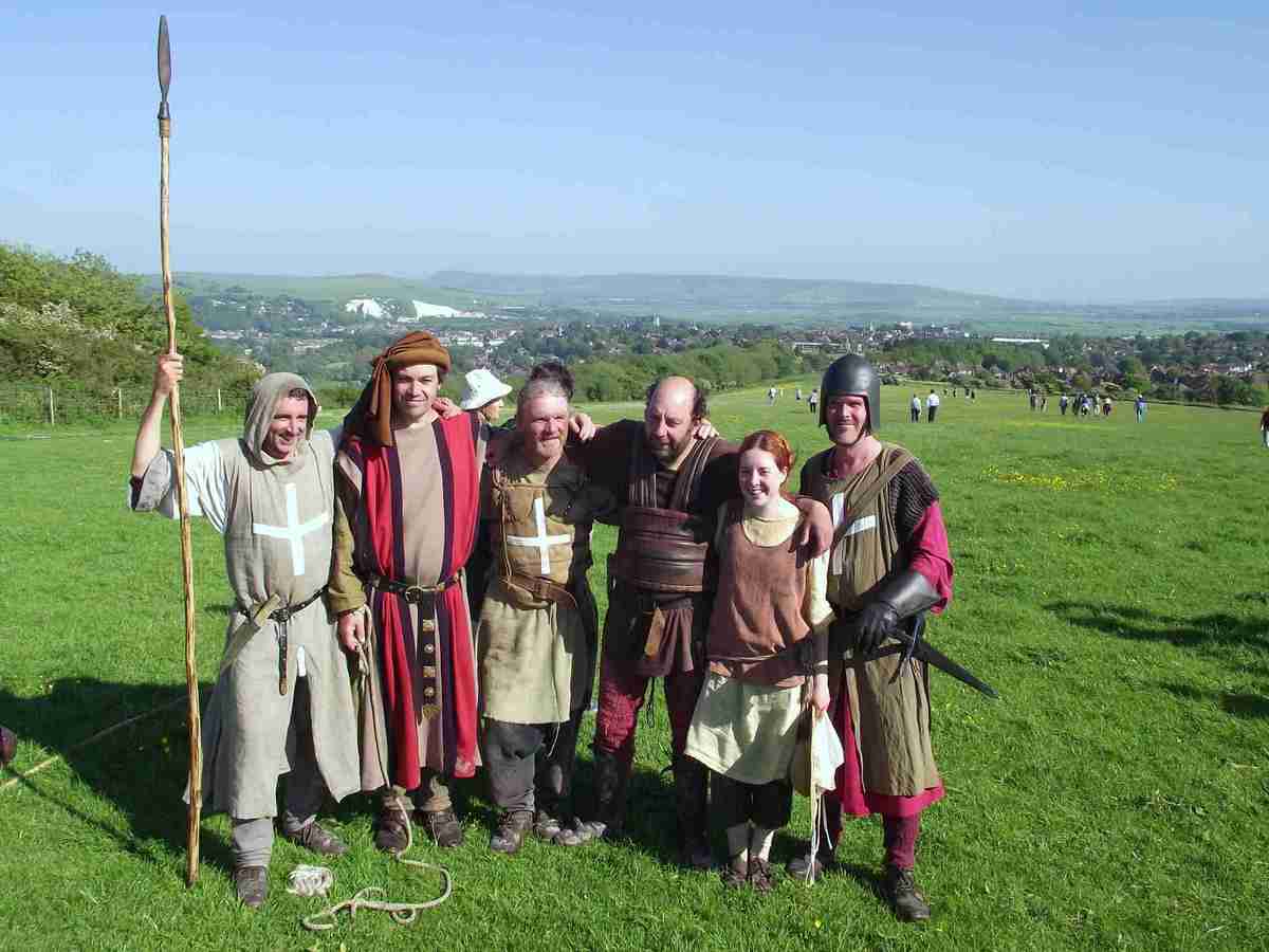 Montfort's March cast